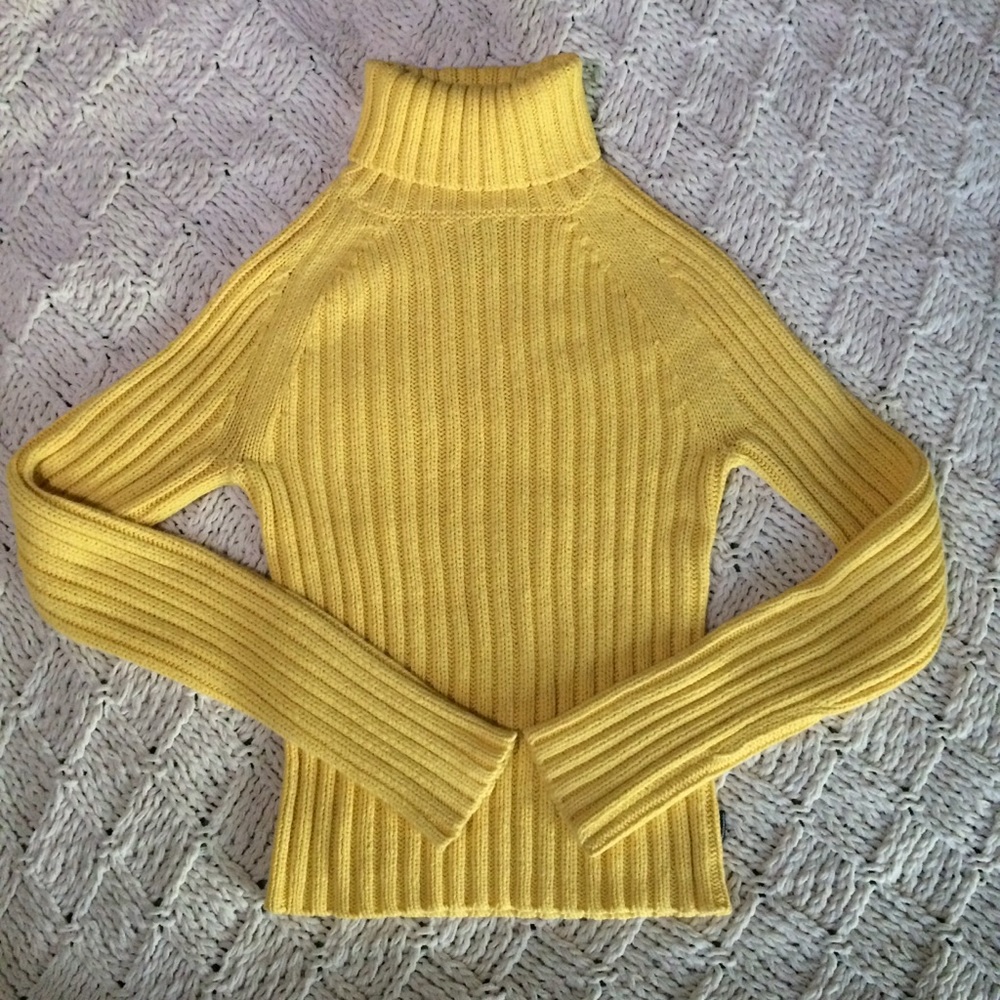 Abercrombie & Fitch yellow turtleneck sweater